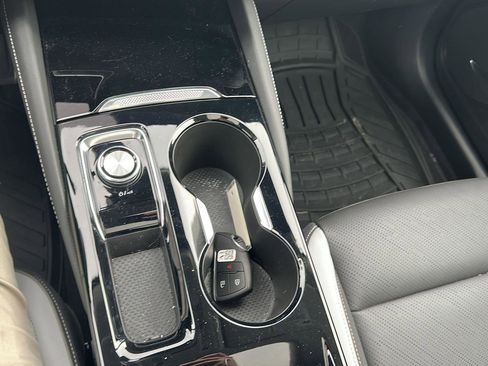 Used 2024 Buick Envision Sport Touring image 19