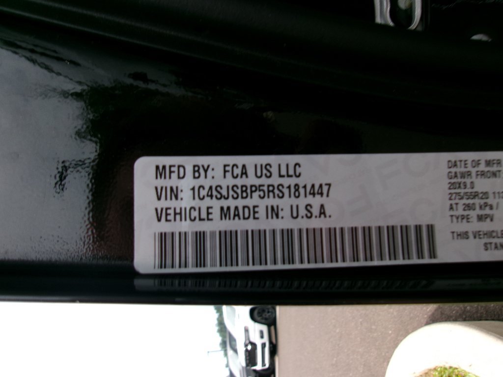 Certified 2024 Jeep Wagoneer L Series II w/ Flexible Seating Group AWD/4WD image 19