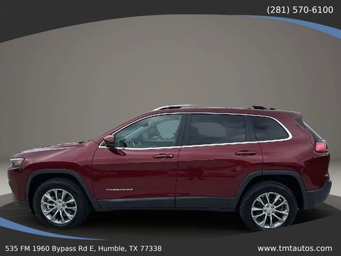 Used 2021 Jeep Cherokee Latitude Lux w/ Comfort/Convenience Group AWD/4WD image 2