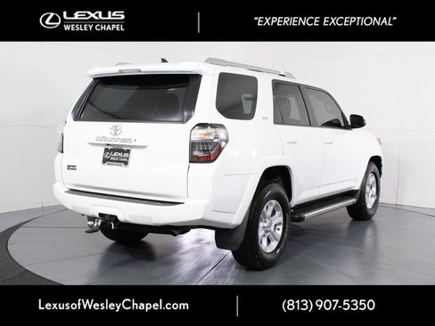 Used 2016 Toyota 4Runner SR5 Premium RWD image 4