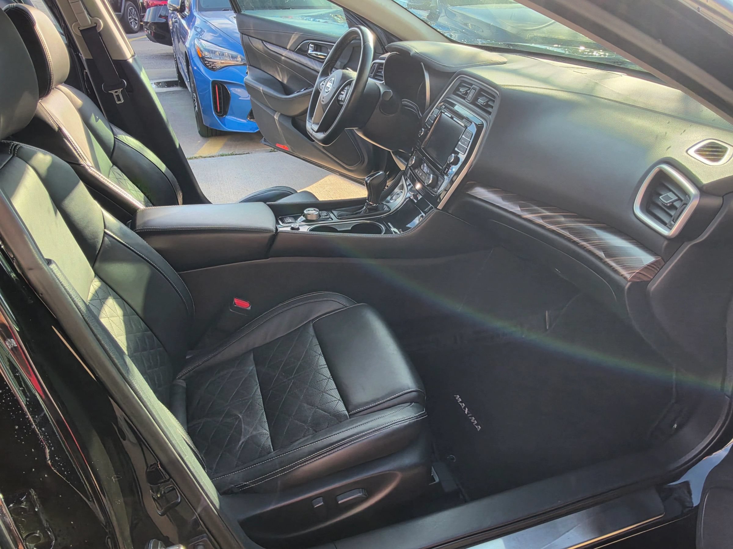 Used 2017 Nissan Maxima Platinum w/ Medallion Package FWD image 14