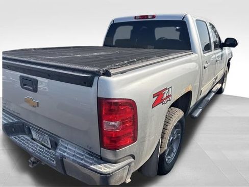 Used 2010 Chevrolet Silverado 1500 LT AWD/4WD image 14