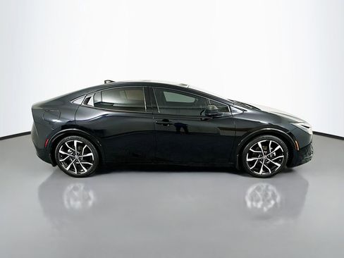 Used 2024 Toyota Prius Prime Premium image 4