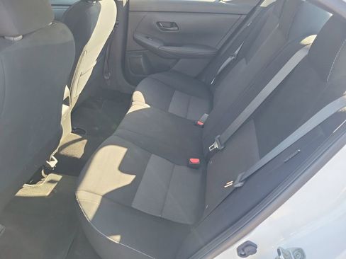 Used 2024 Nissan Sentra SV image 9