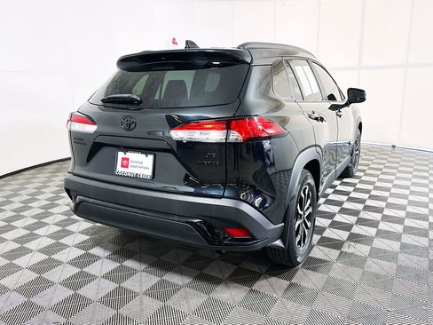 Used 2024 Toyota Corolla Cross AWD Hybrid image 3