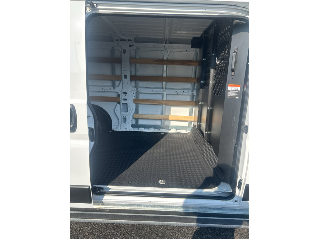 Used 2025 RAM ProMaster 2500 w/ U-Haul Equipment Group FWD image 7