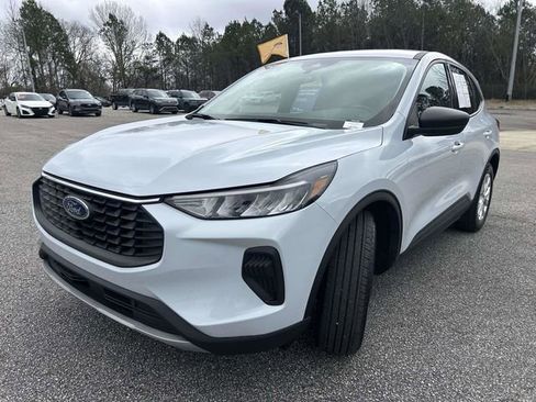 Certified 2025 Ford Escape Active image 7