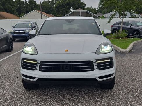 Used 2019 Porsche Cayenne AWD/4WD image 2