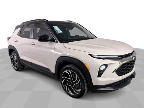 New 2026 Chevrolet TrailBlazer RS w/ Convenience Package image 3