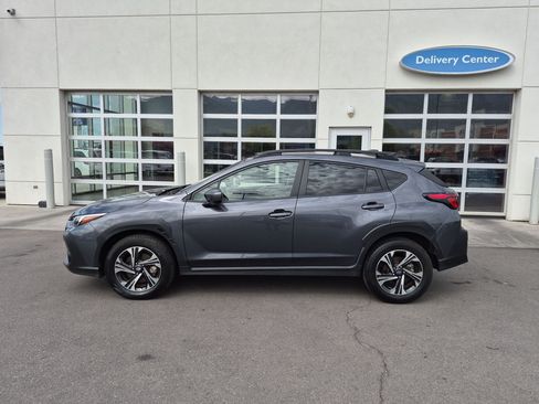 Used 2025 Subaru Crosstrek 2.5i Premium AWD/4WD image 10