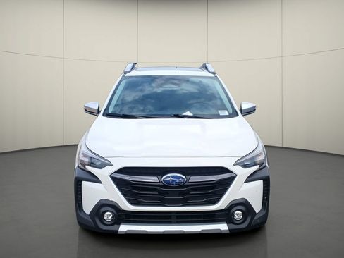 Used 2023 Subaru Outback Touring AWD/4WD image 2