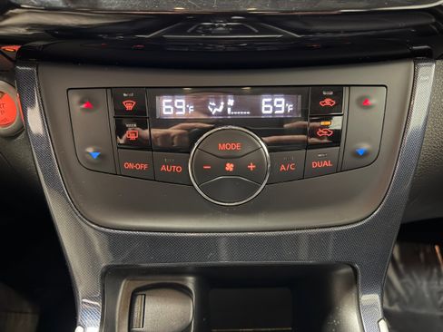 Used 2019 Nissan Sentra SR image 21