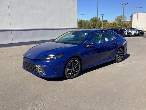 New 2026 Toyota Camry XLE image 4