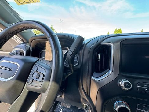 Used 2021 GMC Sierra 1500 Denali w/ Denali Ultimate Package AWD/4WD image 27