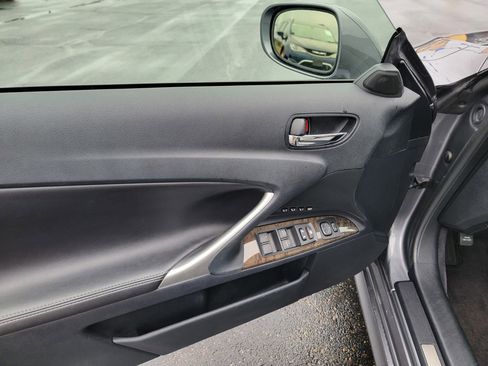 Used 2012 Lexus IS 350C image 15