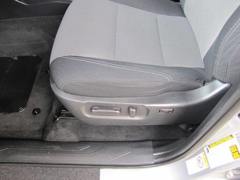 Used 2020 Toyota Tacoma TRD Off-Road RWD image 15