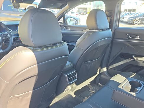 Used 2025 Kia K5 GT image 13
