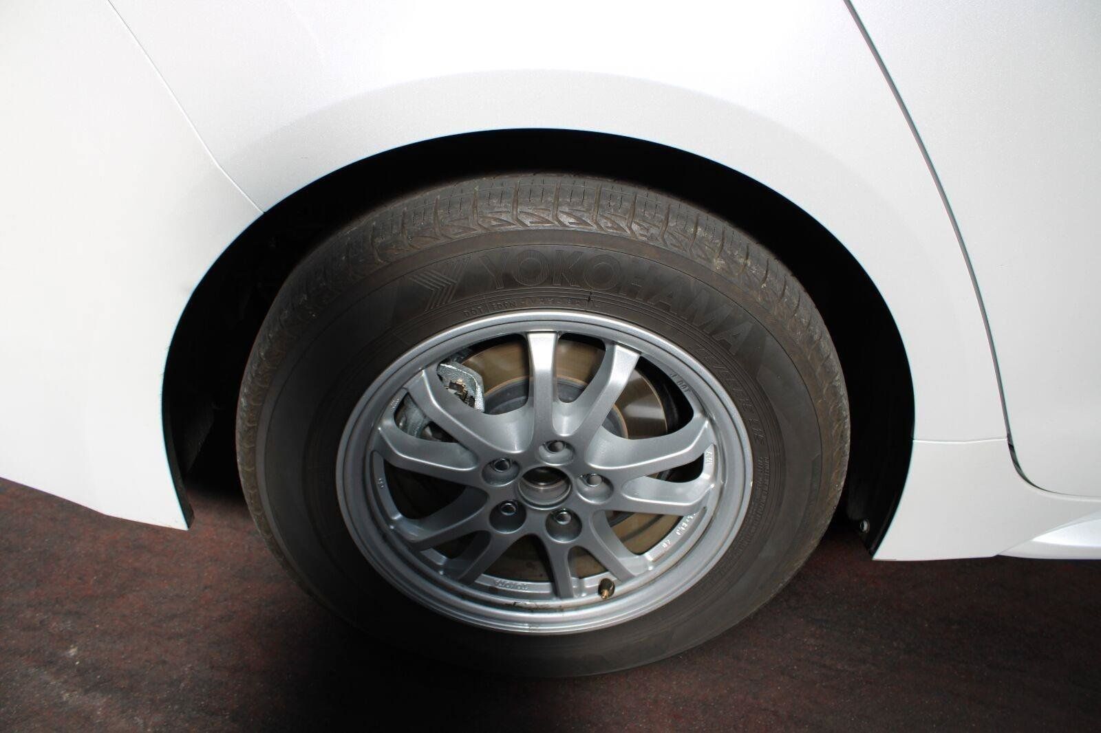 Used 2022 Toyota Corolla LE FWD image 11