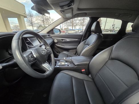 Used 2023 INFINITI QX50 Luxe image 8
