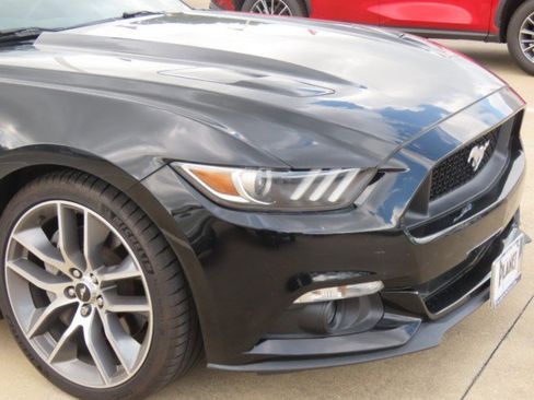Used 2016 Ford Mustang GT Premium w/ Equipment Group 401A RWD image 5