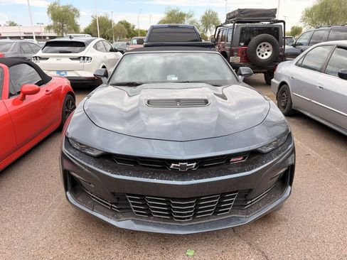 Used 2023 Chevrolet Camaro SS RWD image 2