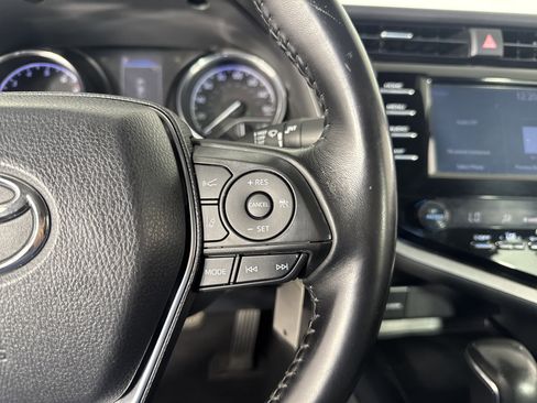 Used 2019 Toyota Camry SE image 26