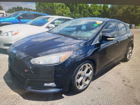 Used 2016 Ford Focus ST FWD image 1
