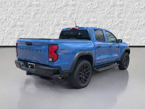 Used 2025 Chevrolet Colorado Trail Boss AWD/4WD image 3