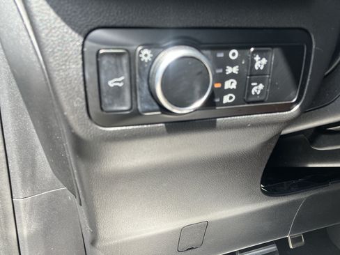 Used 2024 Ford Escape ST-Line w/ Tech Pack #1 AWD/4WD image 21
