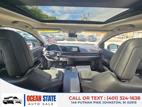 Used 2024 Nissan Ariya AWD image 17