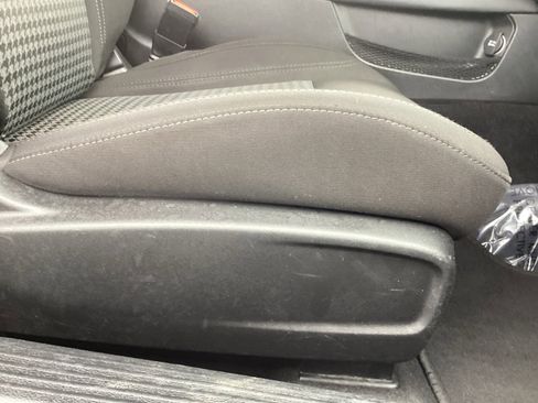 Used 2021 Dodge Challenger SXT image 20