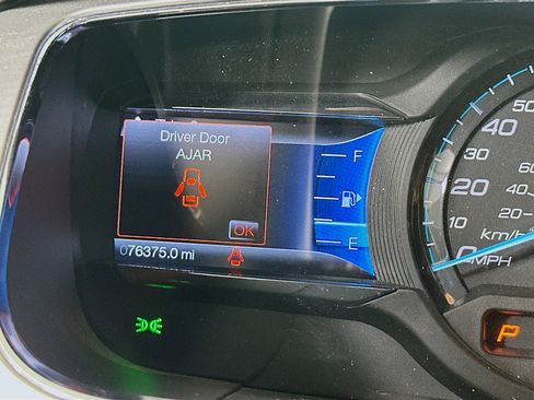 Used 2015 Ford Taurus SEL w/ Equipment Group 201A FWD image 18