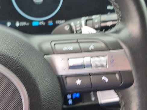 Certified 2024 Hyundai Kona Limited FWD image 20