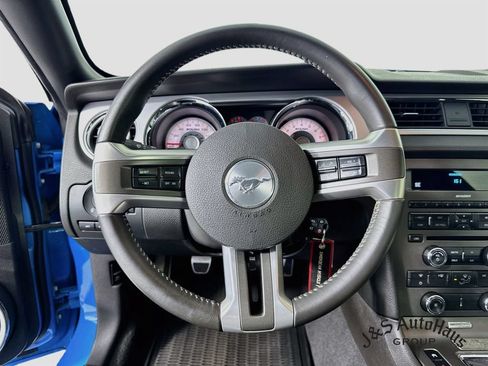 Used 2010 Ford Mustang GT RWD image 12