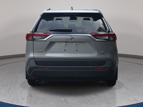 Used 2025 Toyota RAV4 LE AWD/4WD image 6