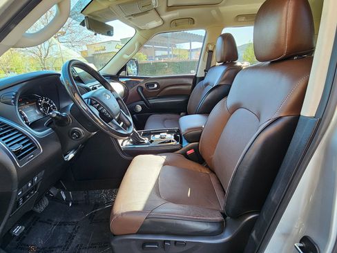 Used 2022 INFINITI QX80 Sensory w/ All-Season Package image 14