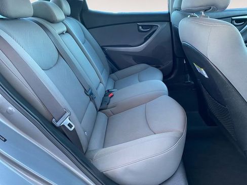 Used 2013 Hyundai Elantra GLS image 17