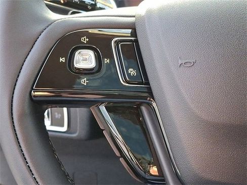 New 2026 Lincoln Corsair Premiere image 18