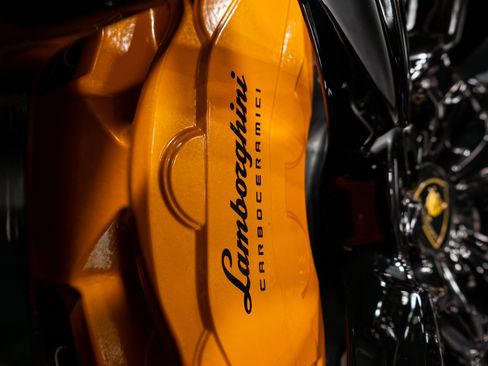 Used 2023 Lamborghini Urus Performante image 21