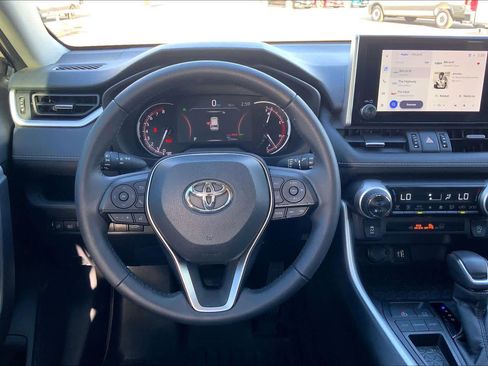 Used 2024 Toyota RAV4 XLE Premium image 5