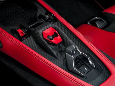 Used 2025 Lamborghini Revuelto AWD/4WD image 28