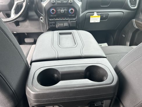 Used 2020 Chevrolet Silverado 1500 LT Trail Boss AWD/4WD image 34