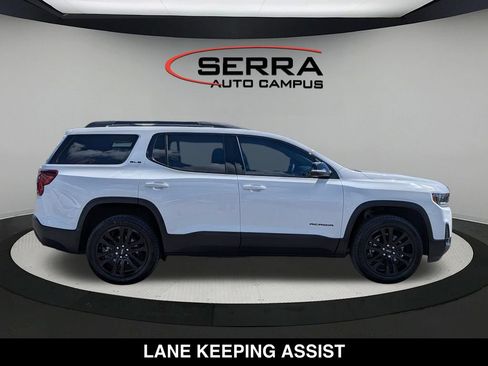 Used 2023 GMC Acadia SLE w/ Driver Convenience Package FWD image 13