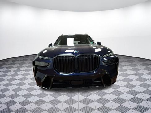 Used 2026 BMW X7 xDrive40i w/ M Sport Package AWD/4WD image 5
