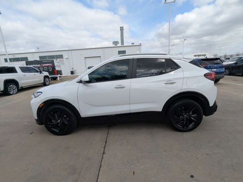 Used 2024 Buick Encore GX Sport Touring FWD image 9