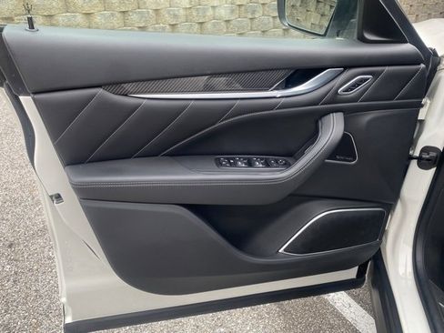 Used 2021 Maserati Levante S GranSport image 17