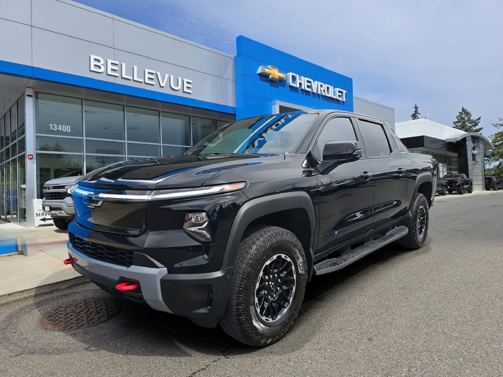 Used 2026 Chevrolet Silverado EV Trail Boss AWD/4WD image 3