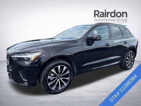 Used 2025 Volvo XC60 B5 Plus AWD/4WD image 3