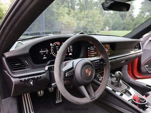 Used 2026 Porsche 911 GT3 RWD image 23
