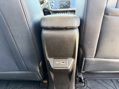 Used 2022 Chevrolet Bolt EUV Premier image 15